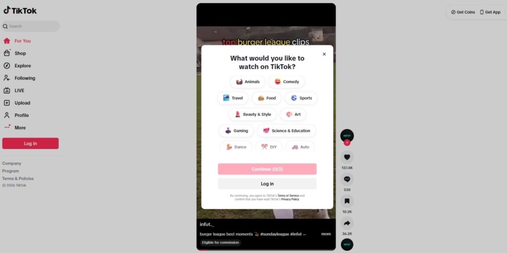 Interfața versiunii web TikTok deschisă într-un browser desktop pe PC