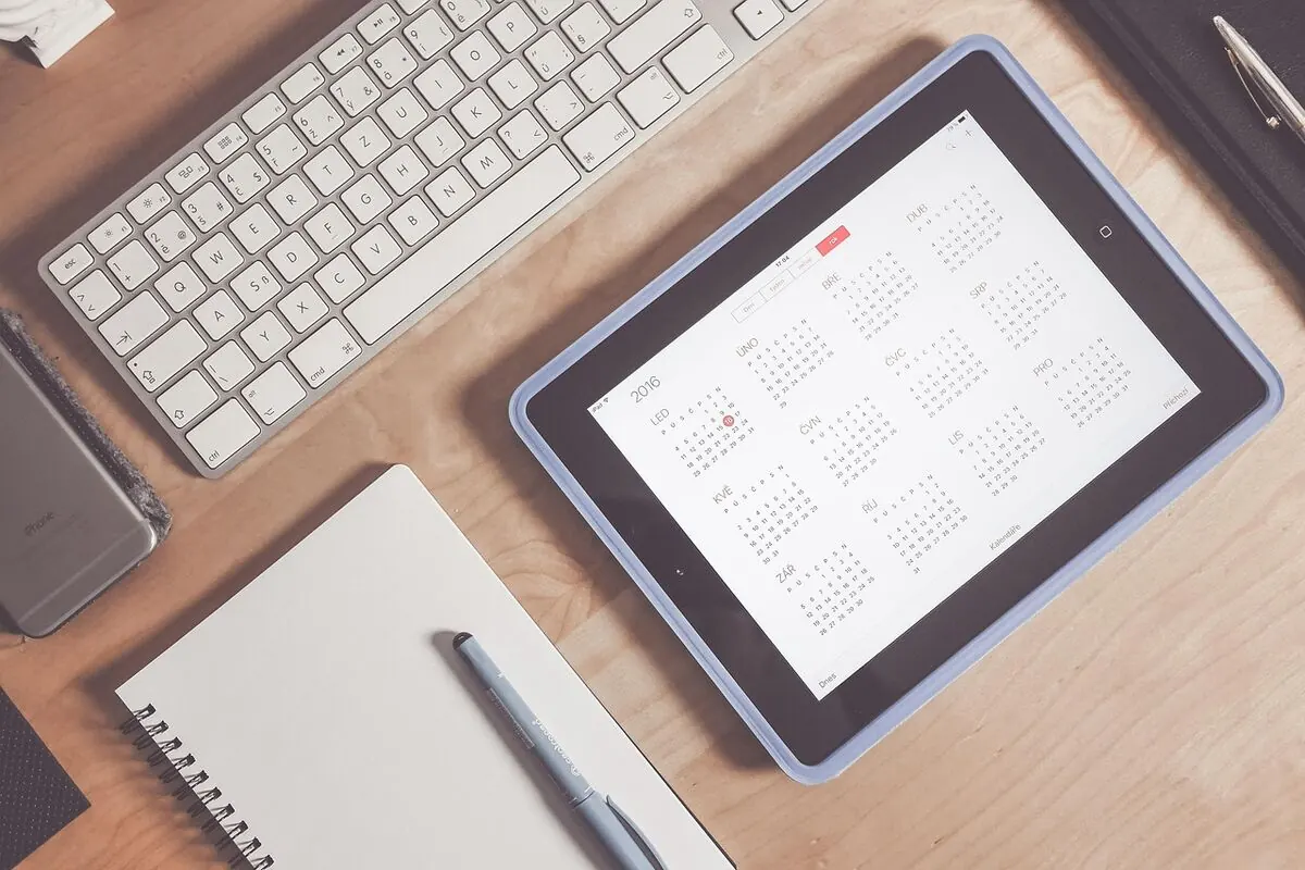 Calendar planning to count 100 days from today
