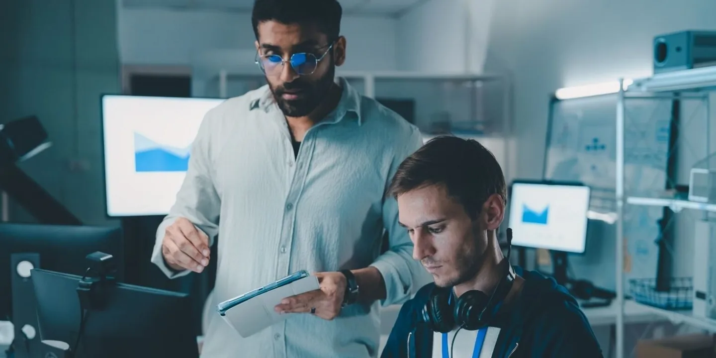 IT professionals providing onsite IT support